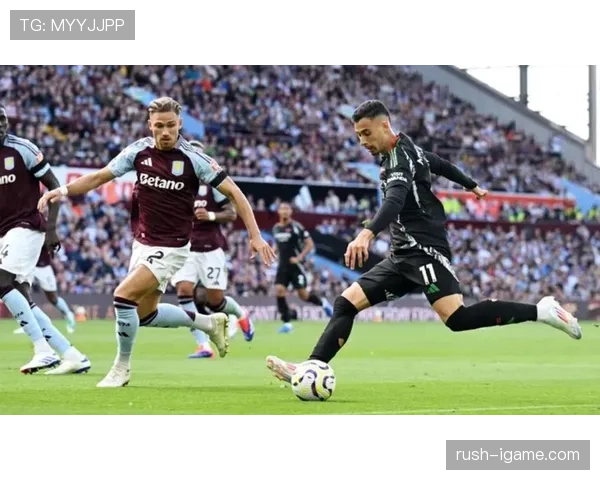 特罗萨德英超赛季表现抢眼，助球队强势冲击顶级荣誉