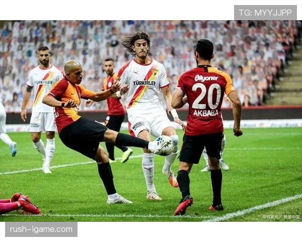 足球传奇状态回暖,新赛季明星球员表现引关注 足球传奇状态回暖,新赛季明星球员表现引关注